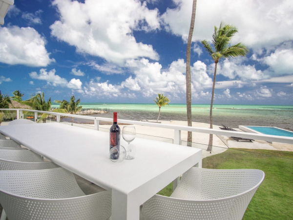 Islamorada Three Bedroom Home with Full Ocean View & Pool